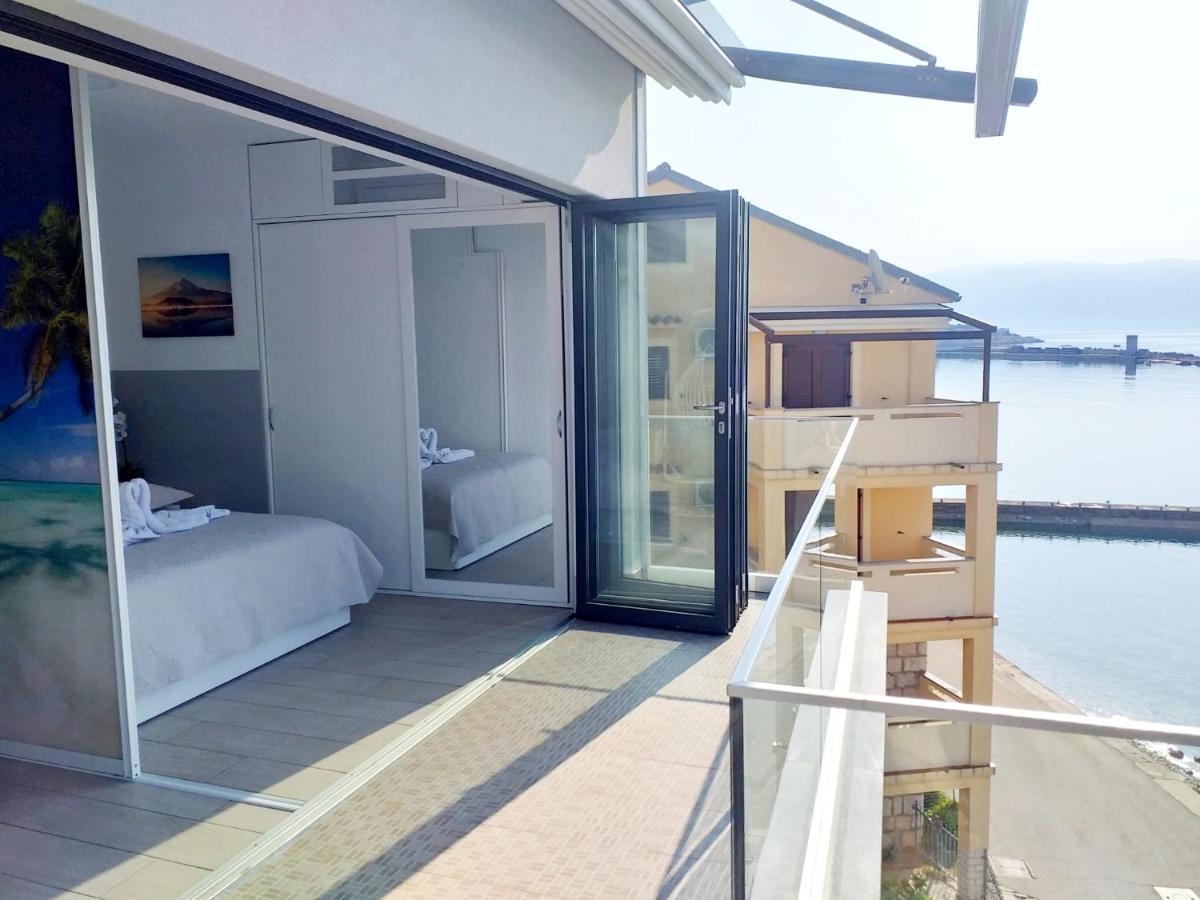 Apartments Palada 1 Baška Kültér fotó